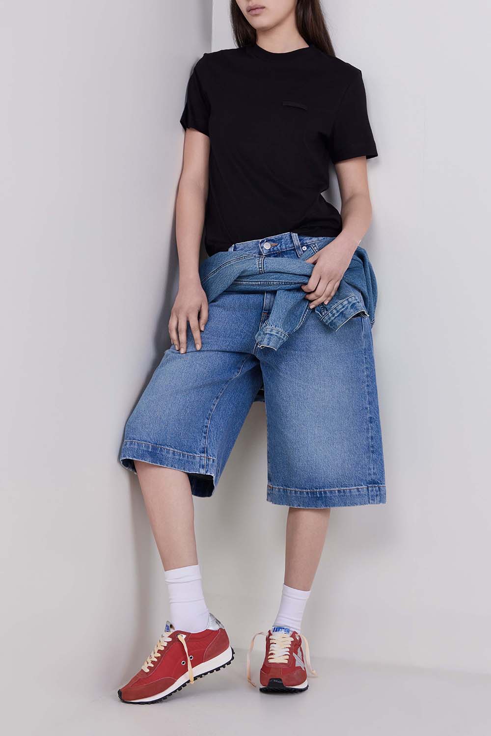 חולצת טי בגזרה משוחררת